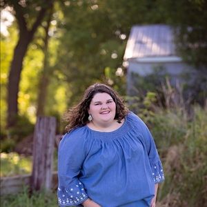 Meet your Posher, Lydia